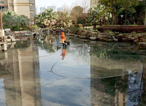 漳浦景观池淤泥清理